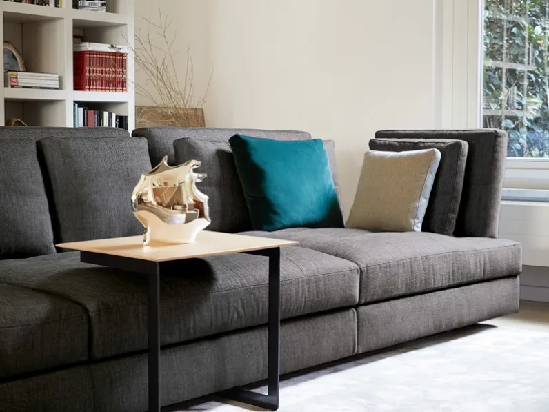 Tavolino da divano in cuoio chiaro con struttura in metallo Daiquiri di Swan