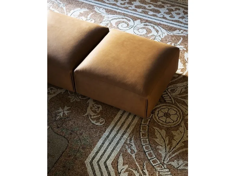 Pouf Le Mura Ottoman di Tacchini