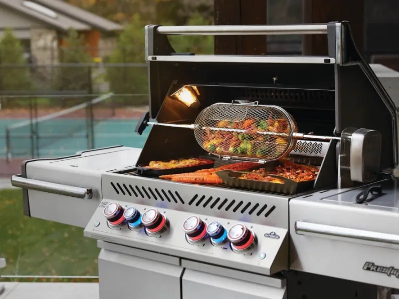 Barbecue PRESTIGE PRO 500 RSIB Gas Grill di Napoleon