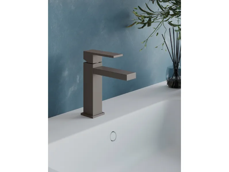 Rubinetto Faro Mud lavabo di AZero bagni