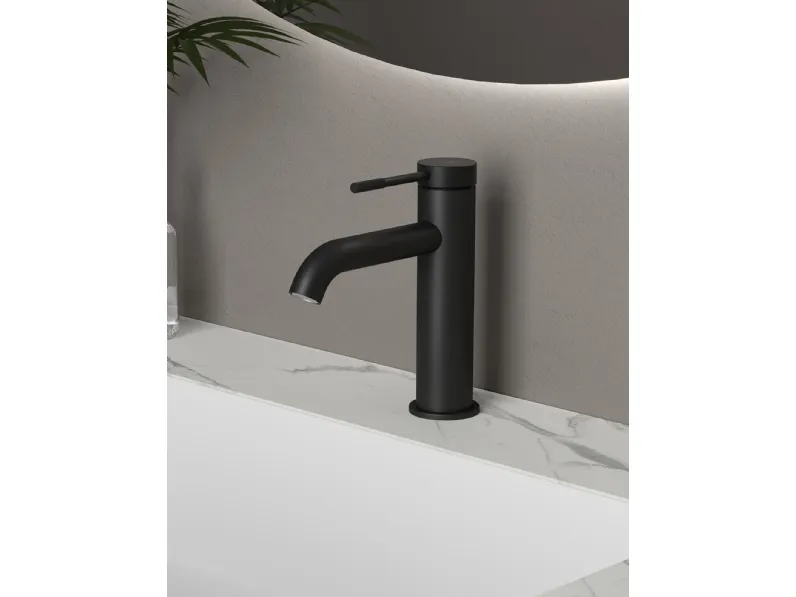 Rubinetto Yard Carbon lavabo di AZero bagni