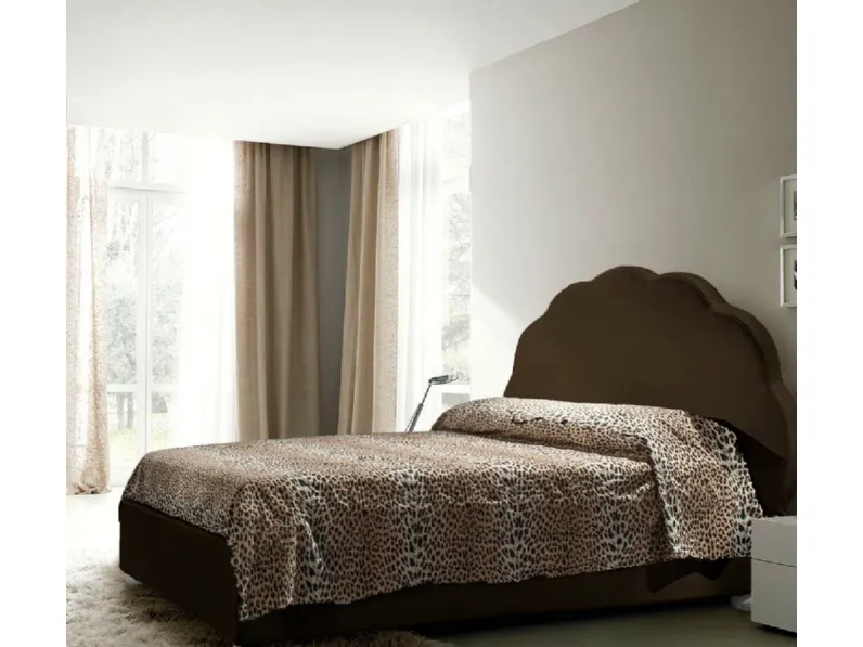 Letto con testiera sagomata Camelia di Baiardi