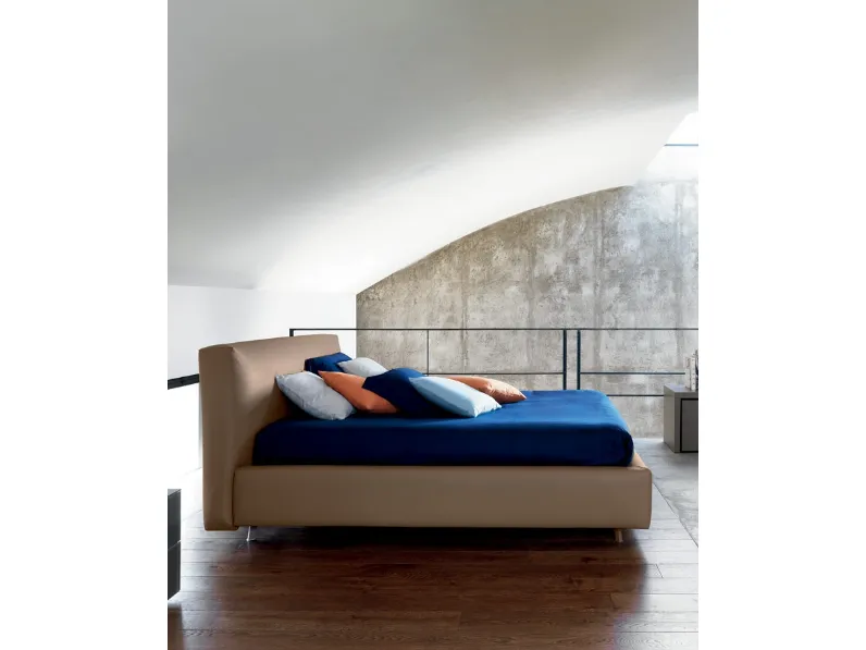 Letto con box contenitore in tessuto imbottito Kuna di Bontempi Letti Design