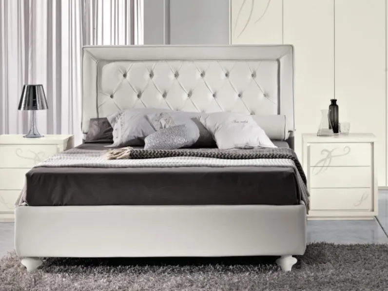 Letto Gloria con testiera capitonné e box contenitore di Euro Design