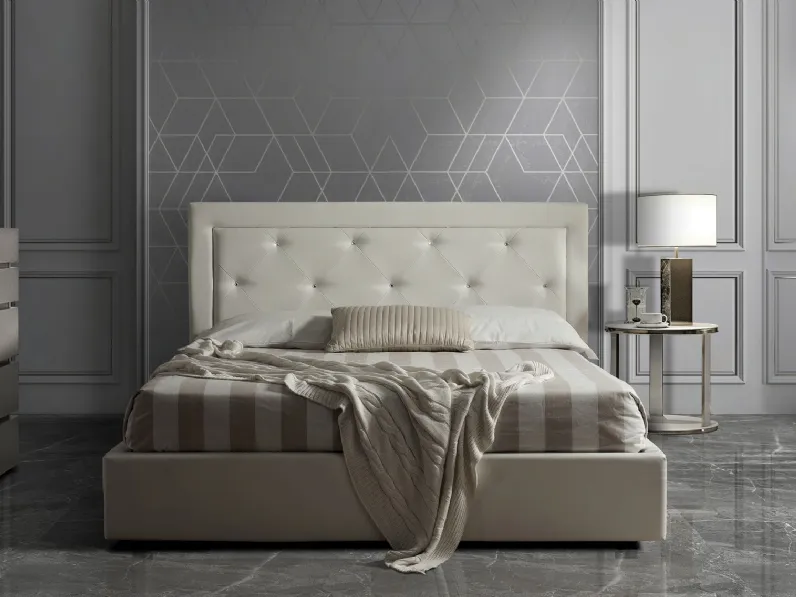 Letto in ecopelle con Swarovski Chanel di Italnotte