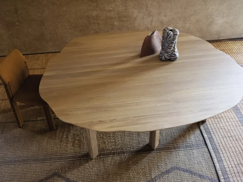 Tavolo in legno Parker di Tacchini