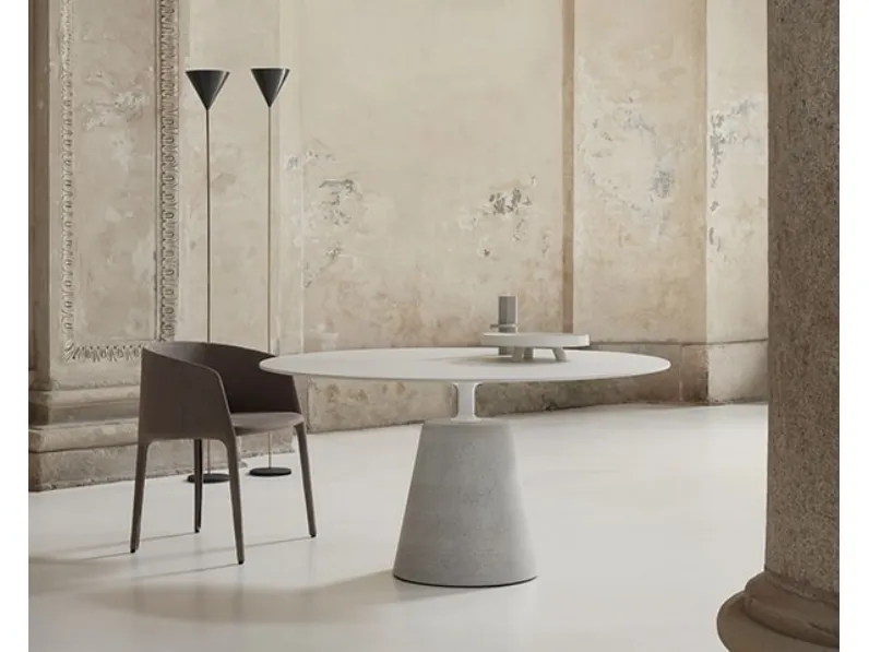 Tavolo Rock Table in laccato e cemento di MDF Italia