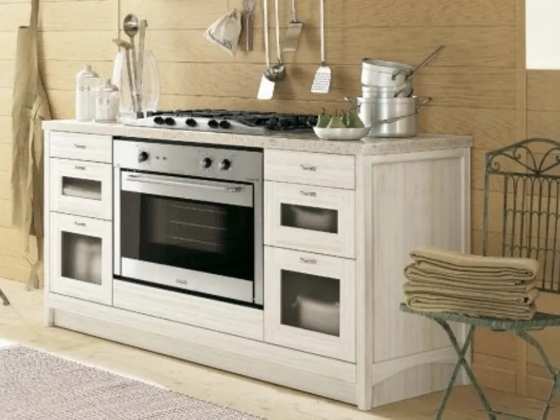 Cucina Classica in legno massello e top in marmo tecnico Comp 154 di Valplana