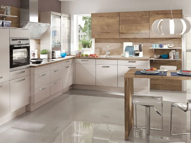 Cucina Moderna angolare con penisola Laser 415 di Nobilia