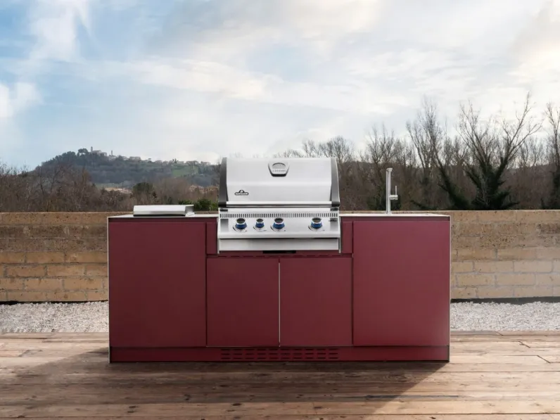 Cucina da esterno Via Nolfi in acciaio inox laccato bordeaux di OF Outdoor kitchens